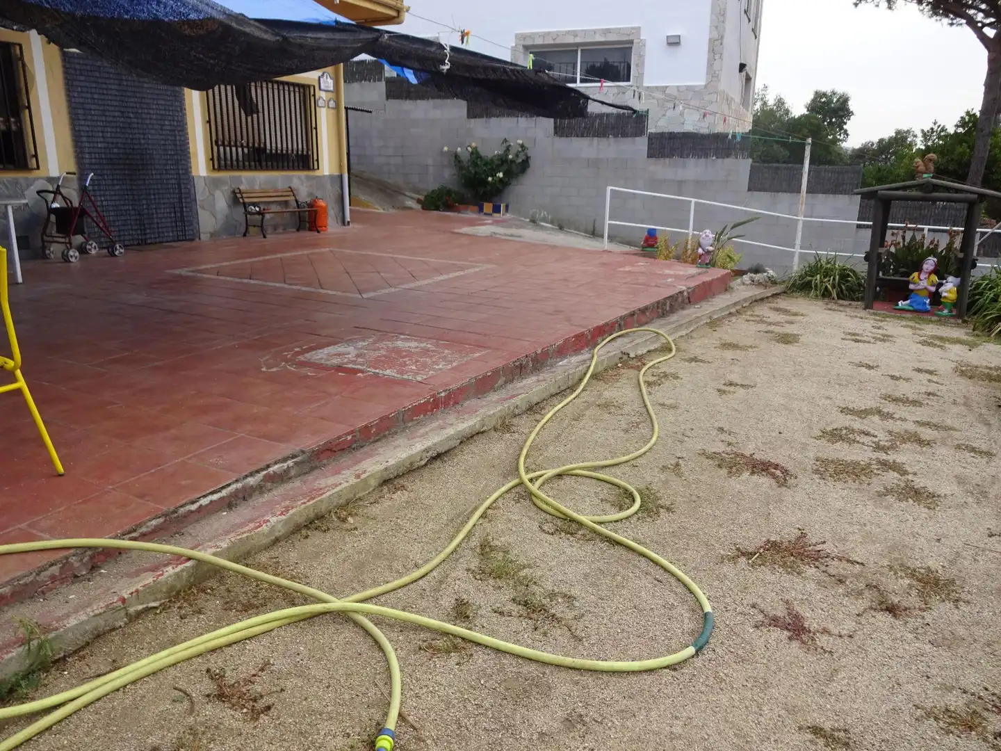 Aparcament de Casa o xalet en venda en Argentona amb Jardí privat, Terrassa i Traster