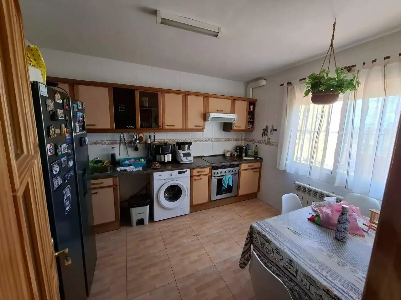 Cuina de Casa o xalet en venda en Otero amb Aire condicionat, Jardí privat i Traster