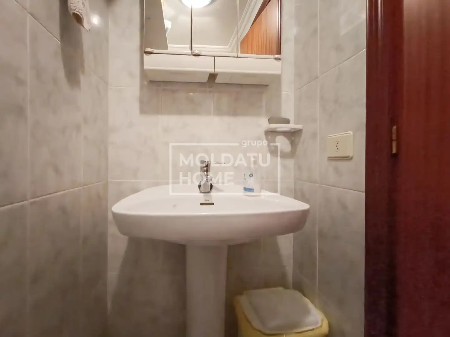 Bathroom of Flat for sale in Zumaia  with Heating and Storage room