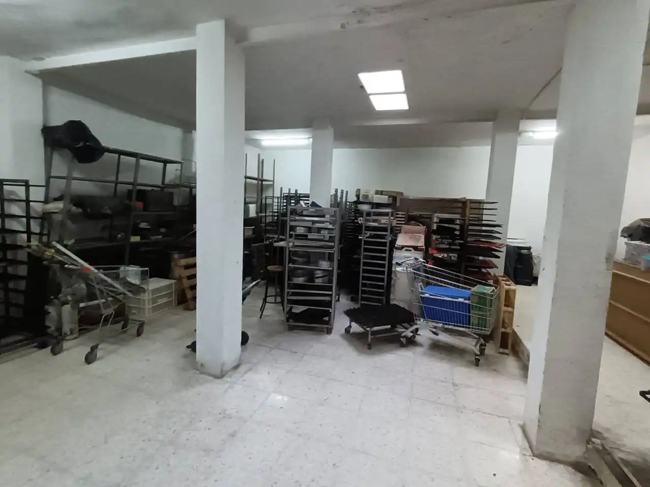 Business premises for sale in Calle Escritor Luis Manzano, imagen 9