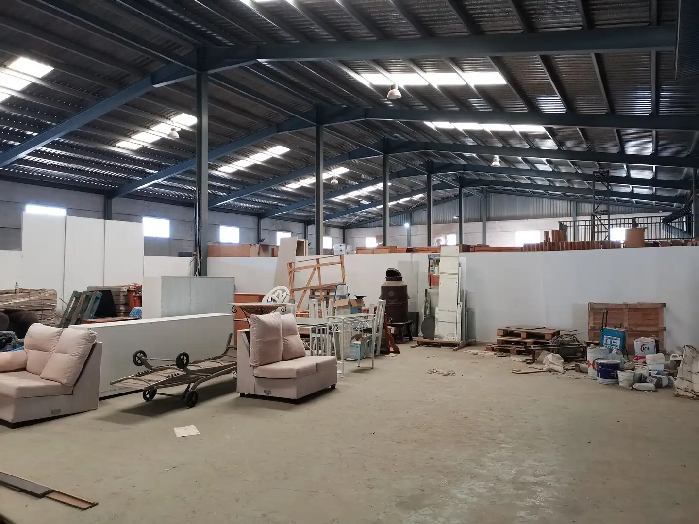 Nave industrial en alquiler en Calle Cuchipanda Seis, imagen 4