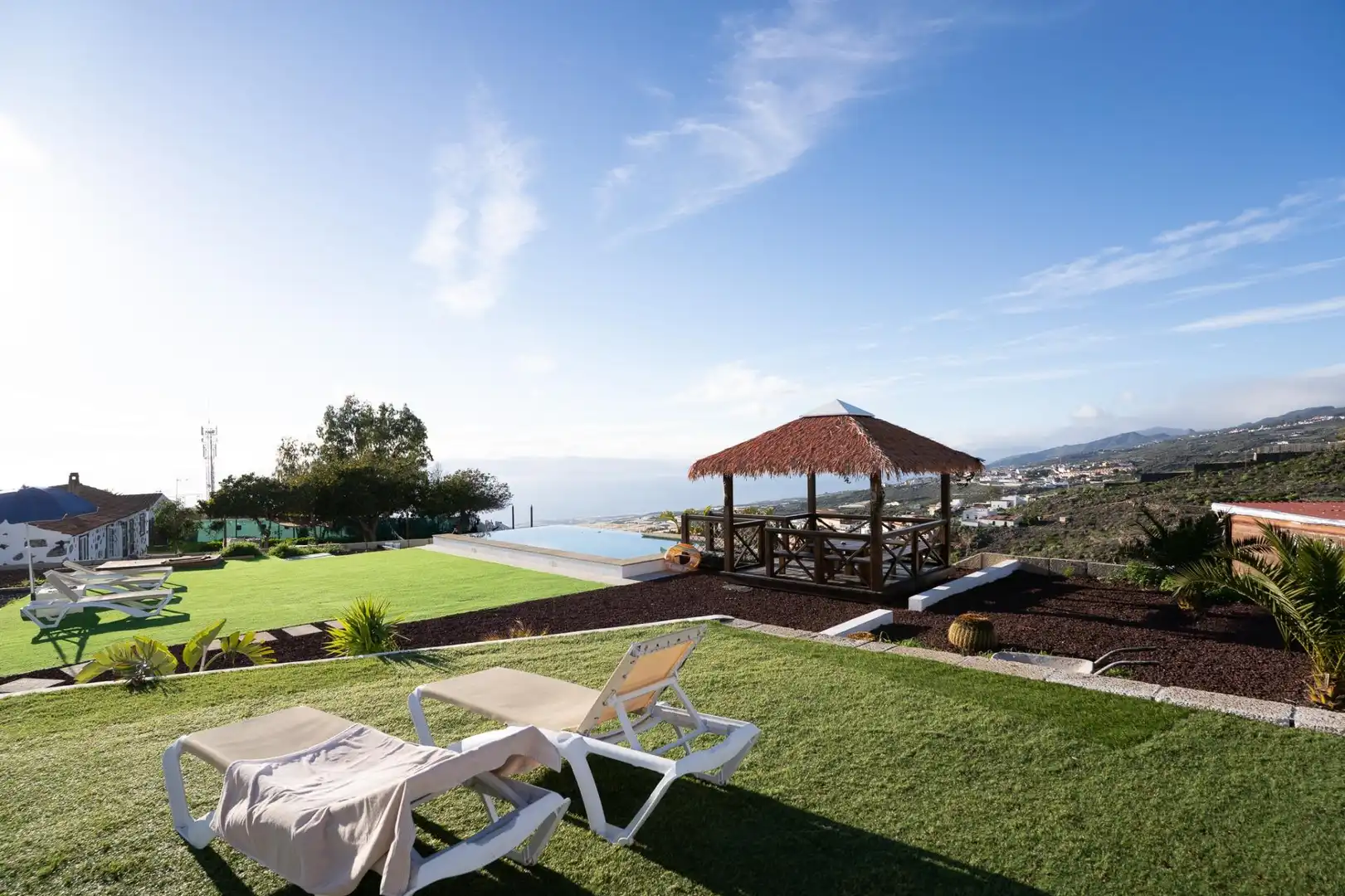 Jardín de Casa o chalet en venta en Guía de Isora con Aire acondicionado, Jardín privado y Terraza