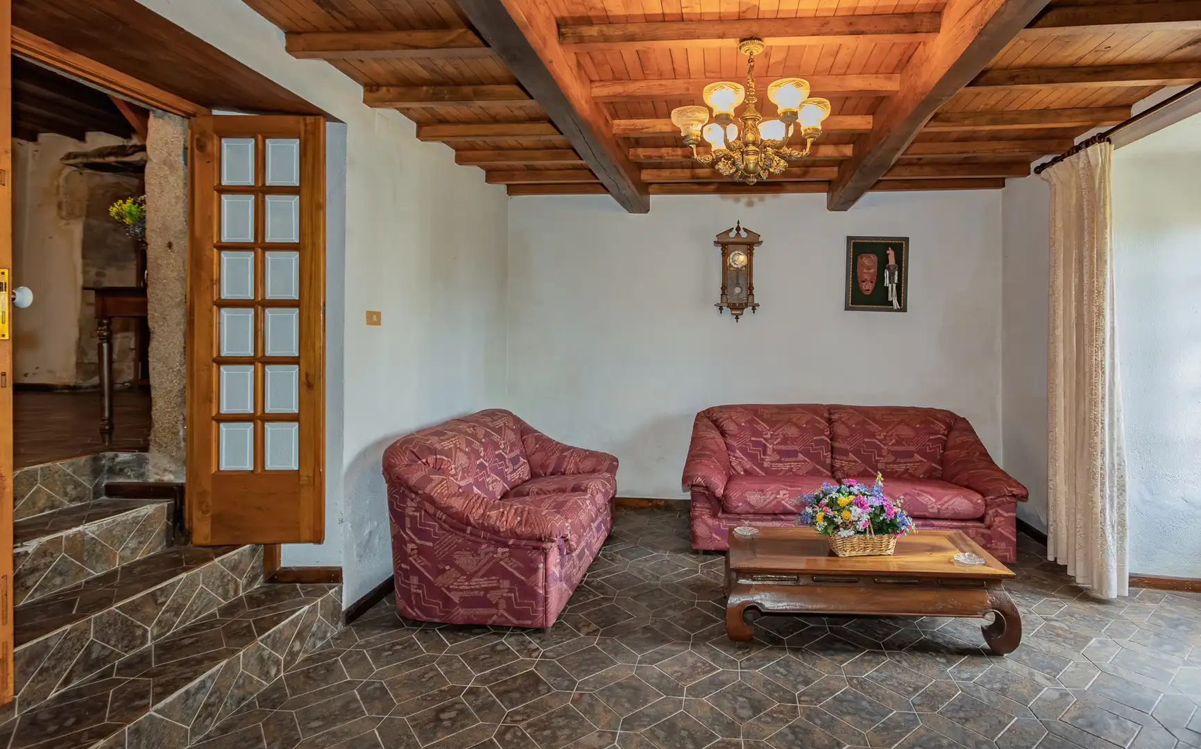 Wohnzimmer von Country house zum Verkauf in Lalín mit Möbliert