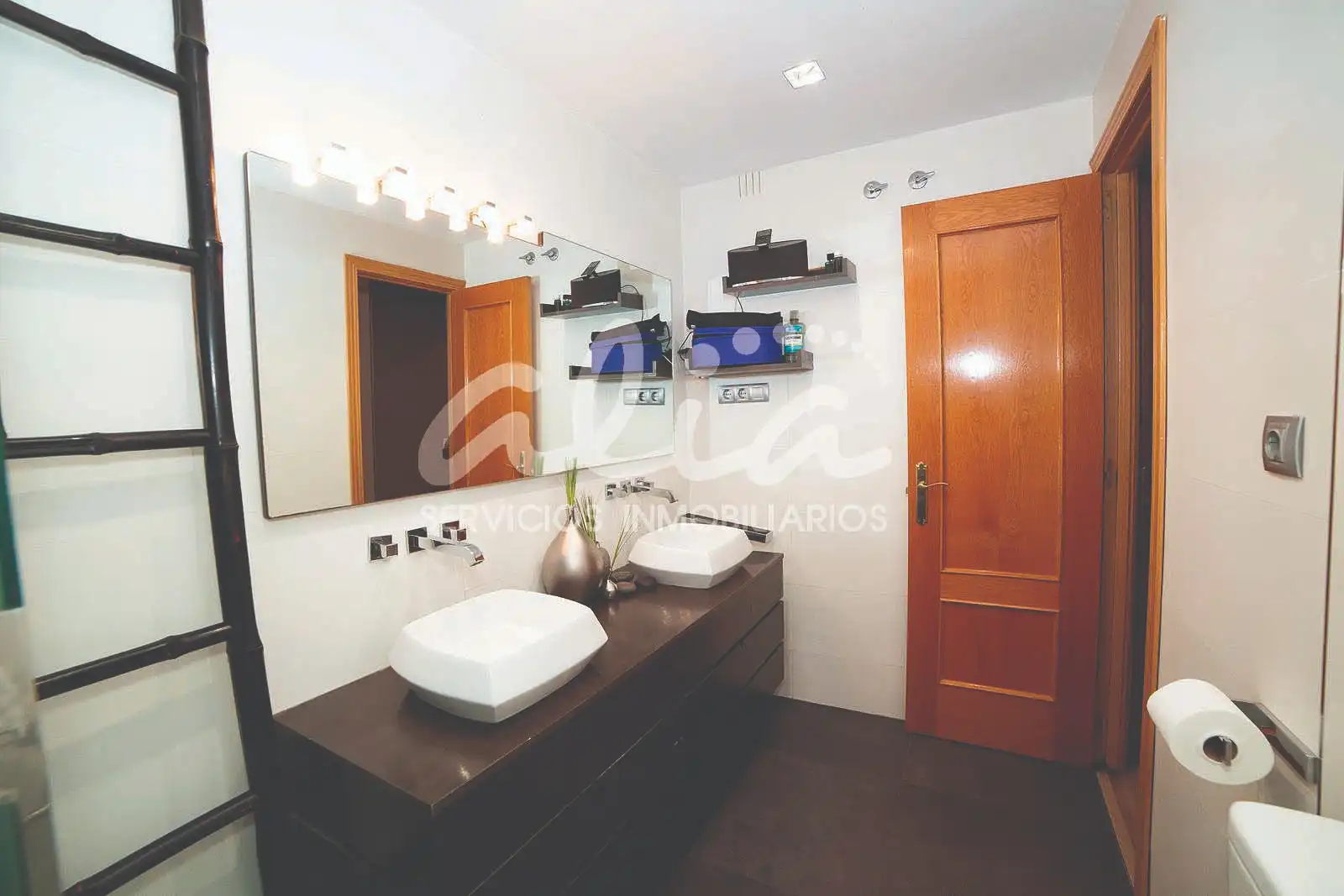 Baño de Piso en venta en San Martín de la Vega con Aire acondicionado, Calefacción y Parquet