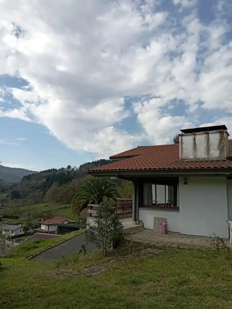 Vista exterior de Casa adosada en venta en Arrankudiaga / Zollo con Calefacción, Jardín privado y Terraza