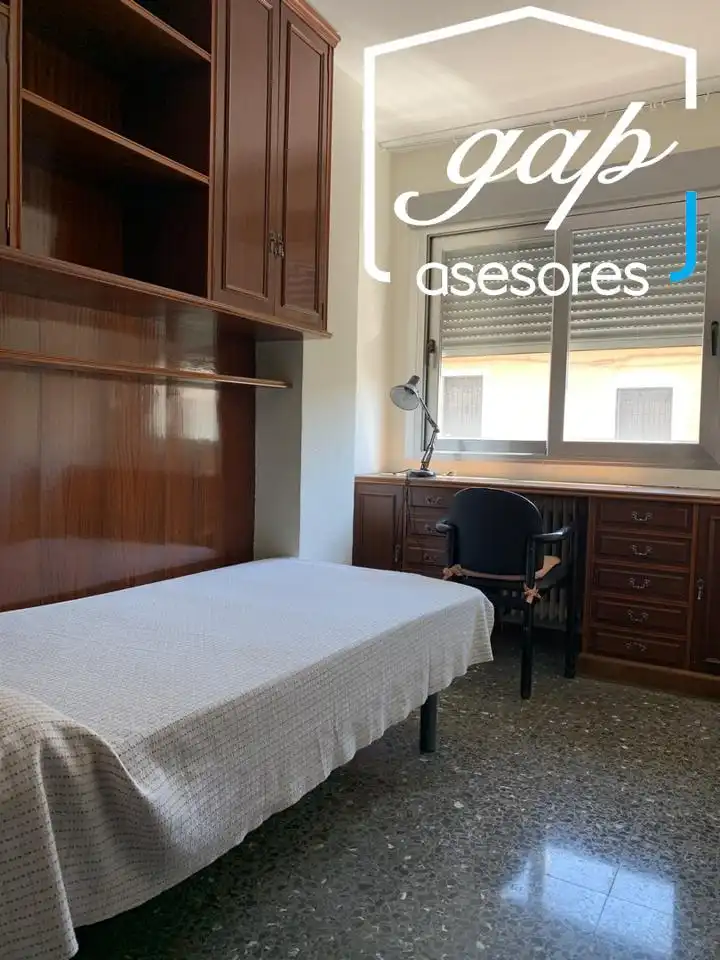 Flat for rent in Federico García Lorca, Centro