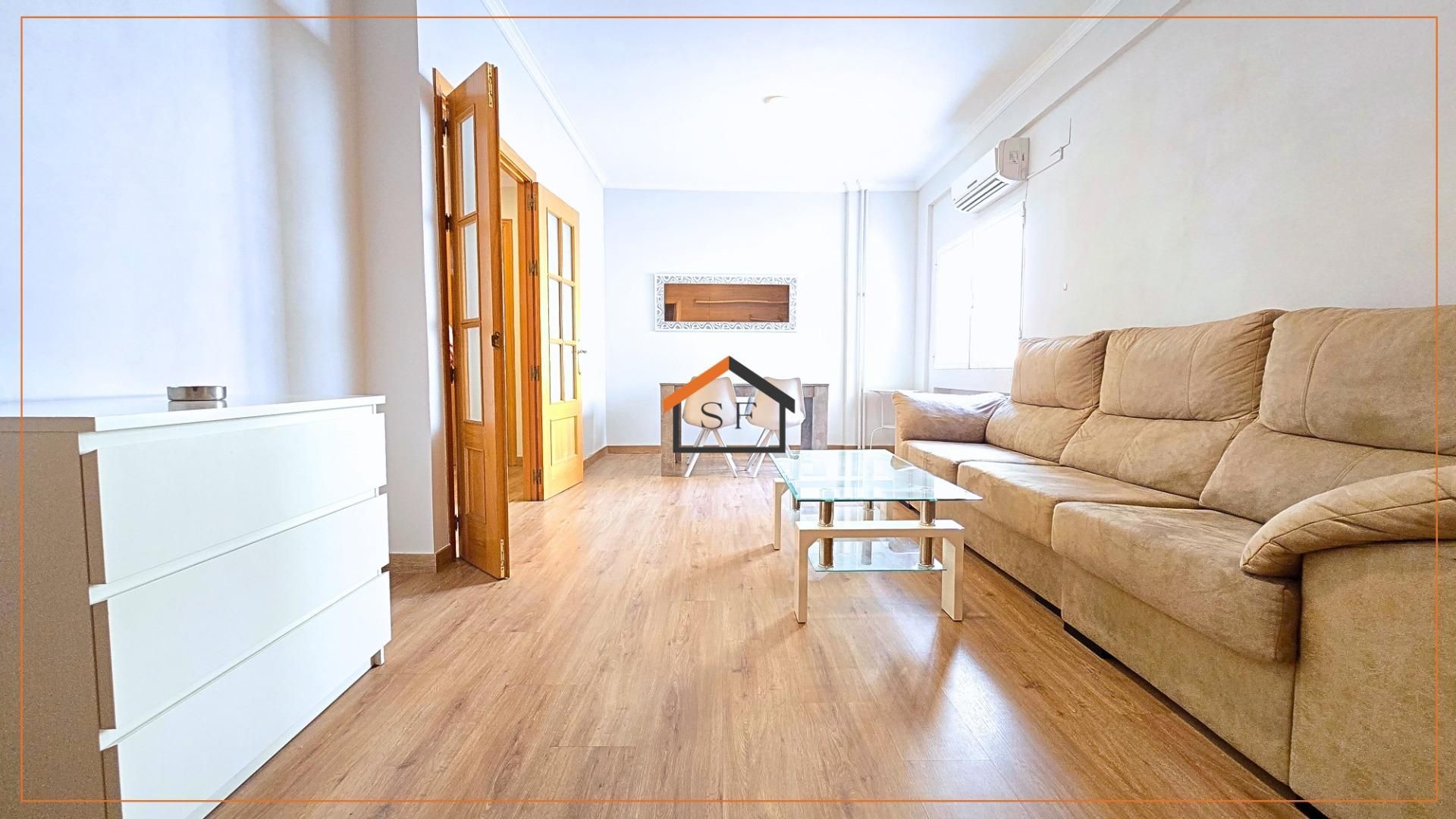 Living room of Flat for rent in  Madrid Capital  with Furnished