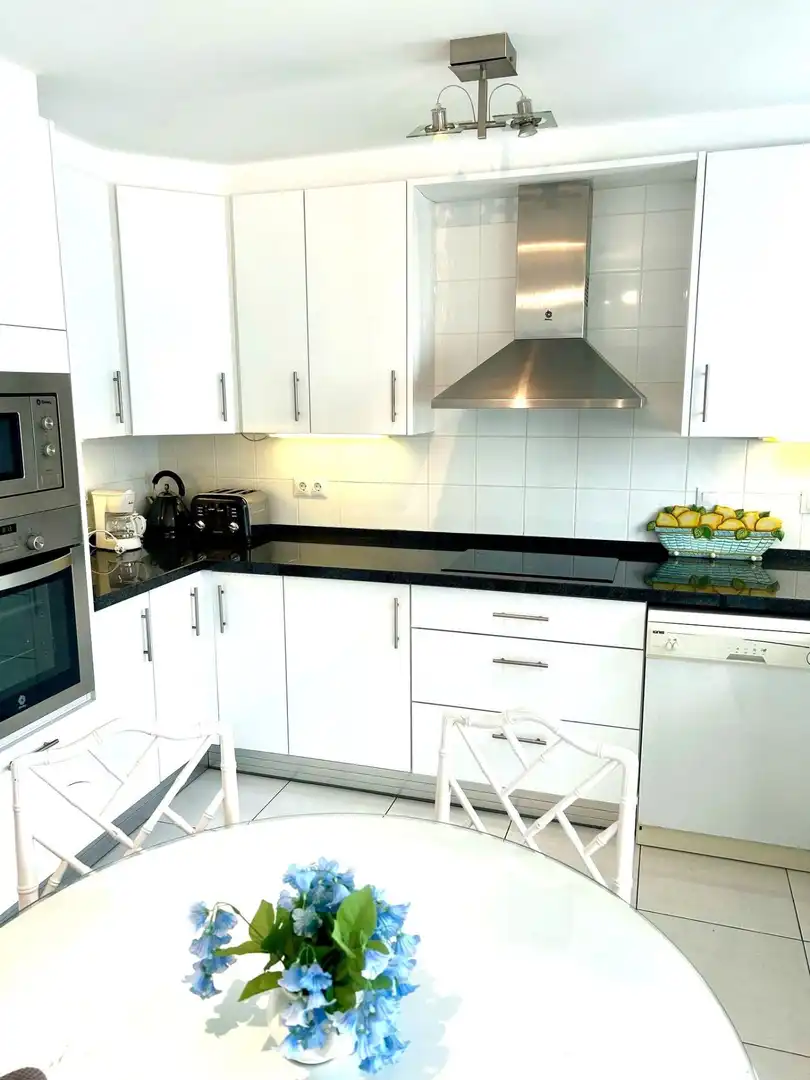 Casa con piscina en venta en Calahonda, imagen 4