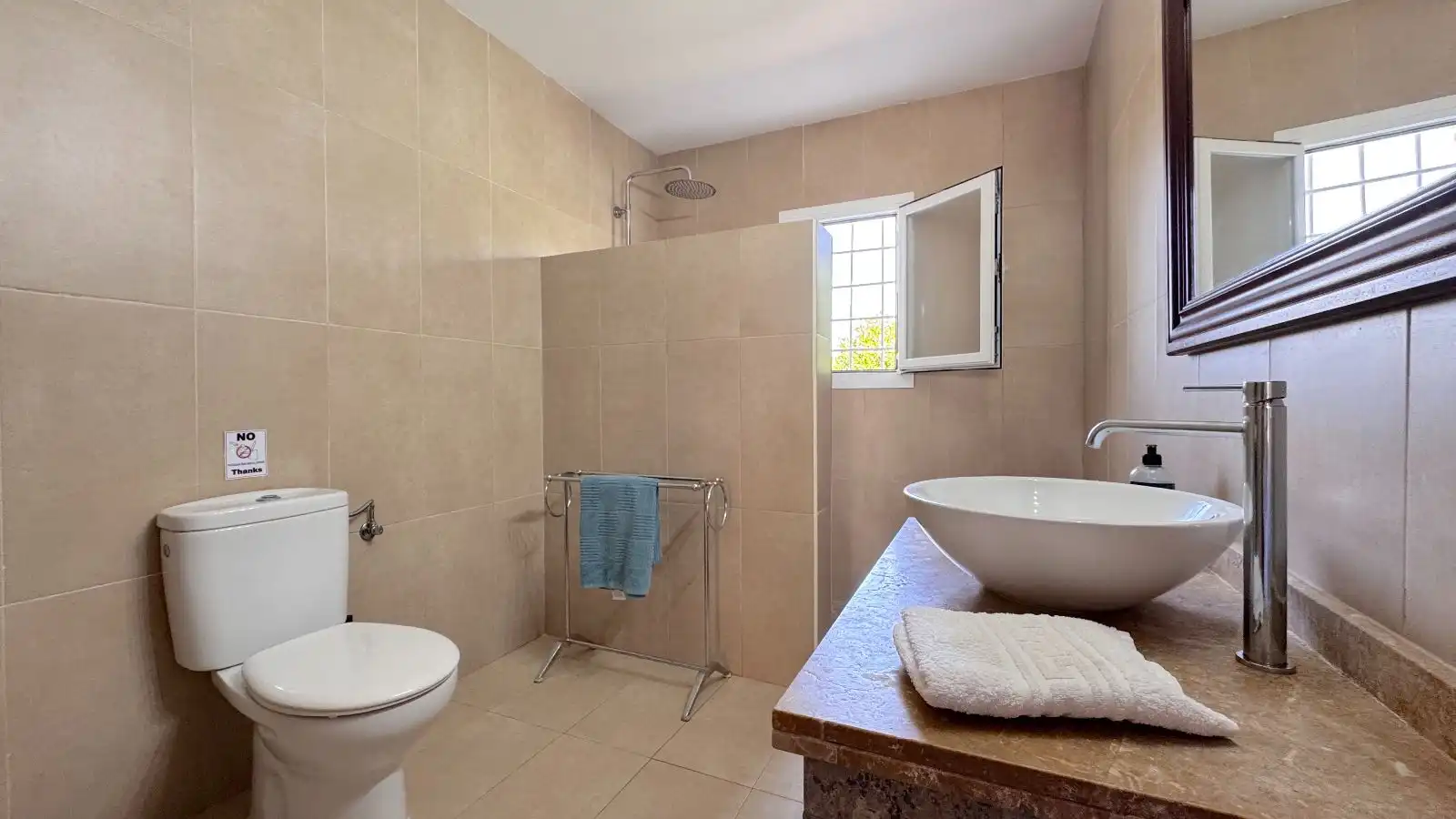 Baño de Finca rústica en venta en Pollença con Calefacción, Jardín privado y Terraza
