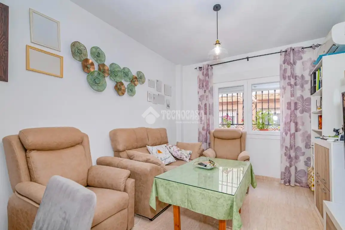 Sala d'estar de Pis en venda en Loja amb Aire condicionat