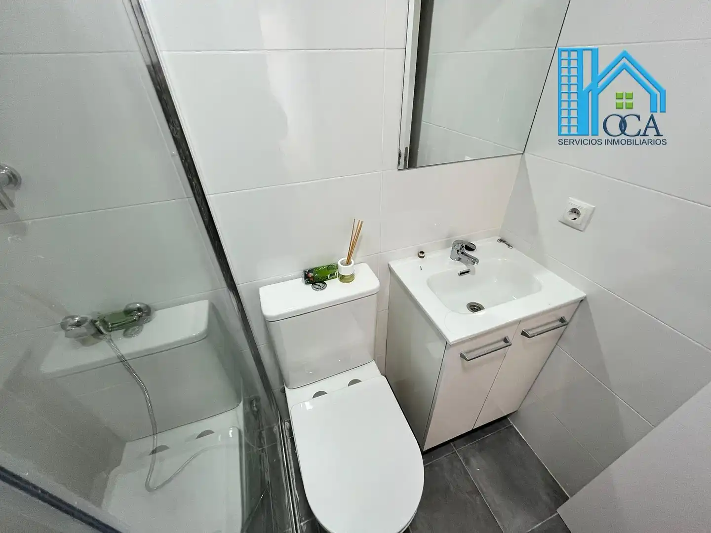 Bathroom of Flat for sale in  Madrid Capital  with Terrace and Furnished