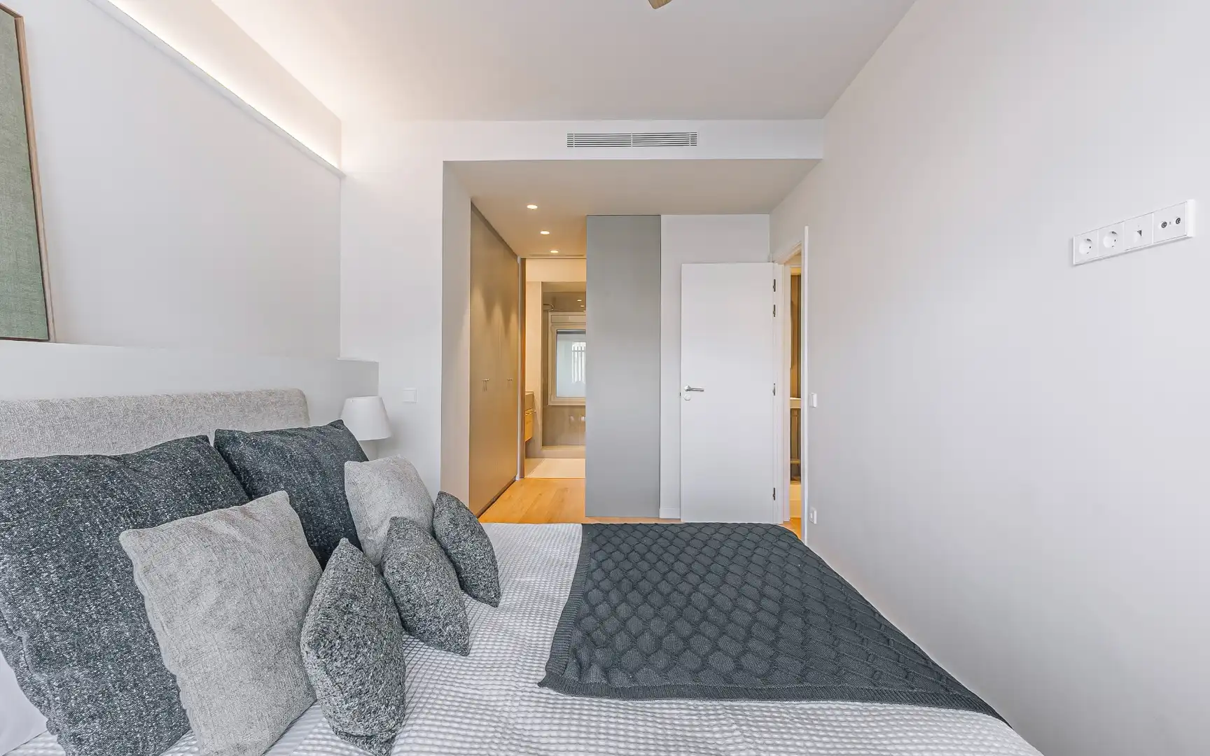 Piso con terraza en venta en Reina Elisenda de Montcada, imagen 33