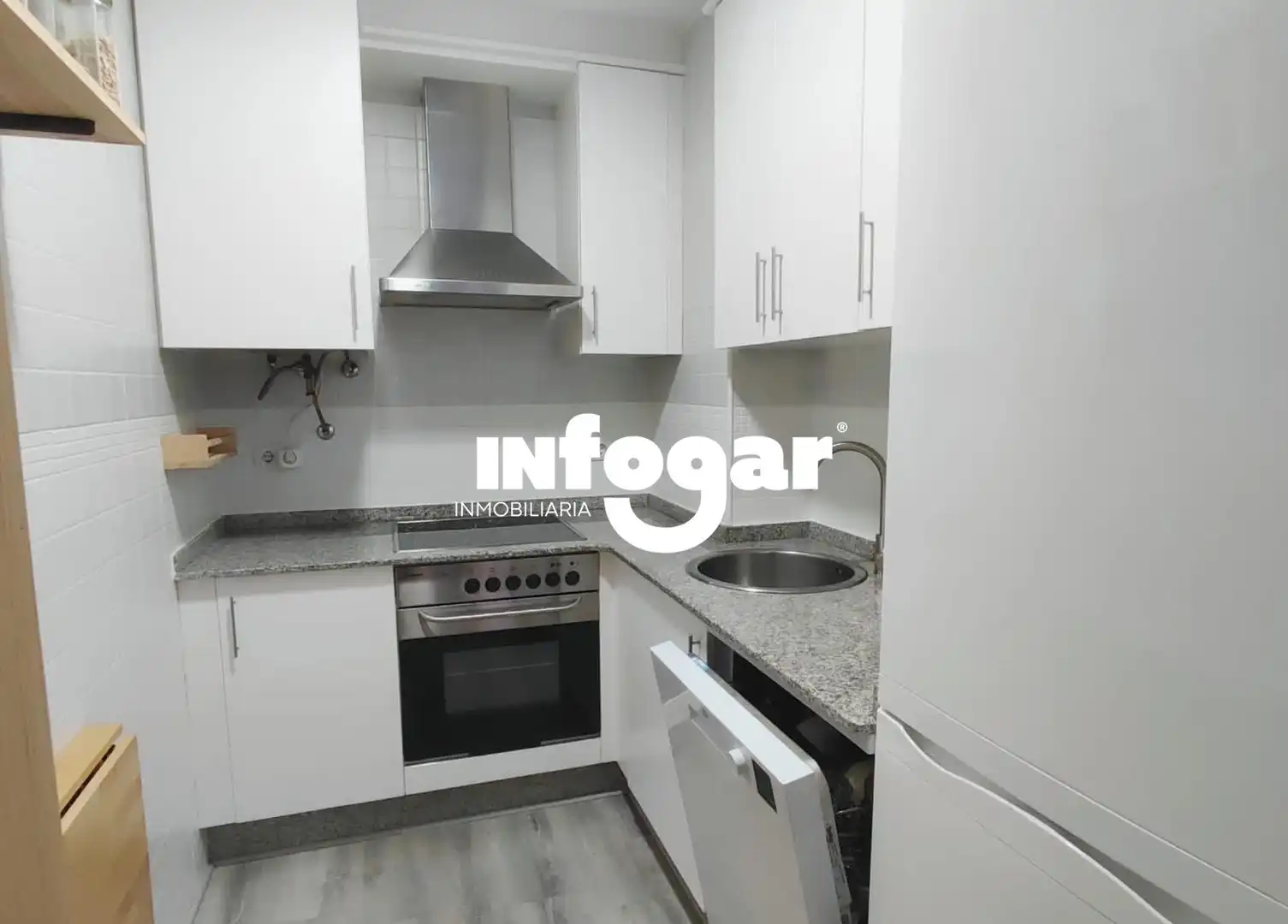 Cocina de Piso de alquiler en A Guarda   con Calefacción, Parquet y Trastero