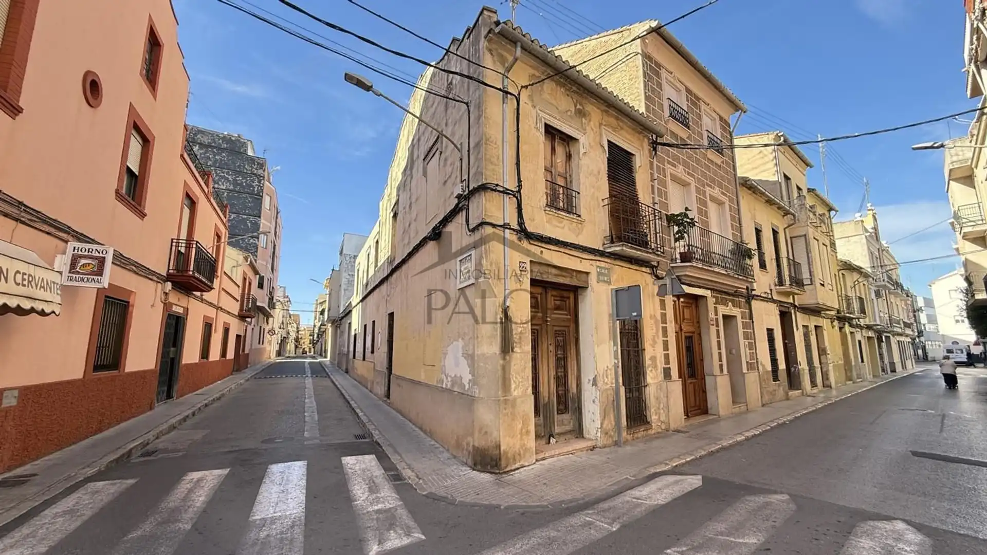 Houses for sale in Carcaixent