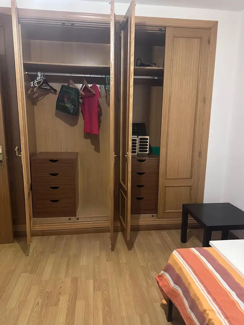 Dormitori de Pis en venda en Navalagamella amb Calefacció, Terrassa i Moblat