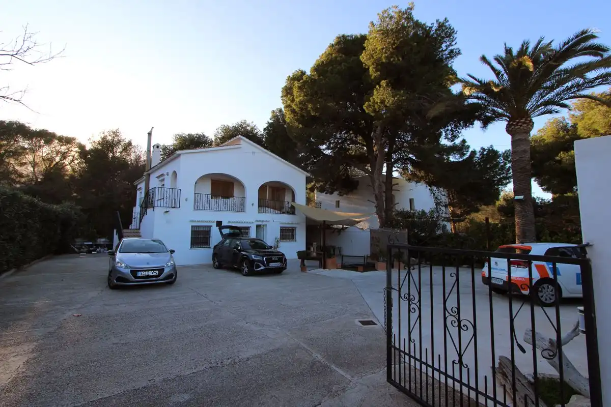 Villa avec jardin à vendre à Las Rotas / Les Rotes