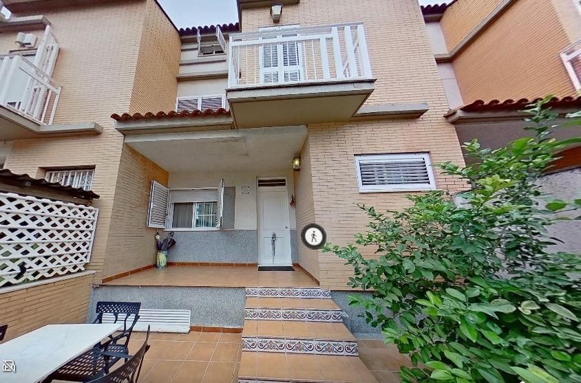 Exterior view of Single-family semi-detached for sale in  Valencia Capital  with Air Conditioner, Heating and Terrace
