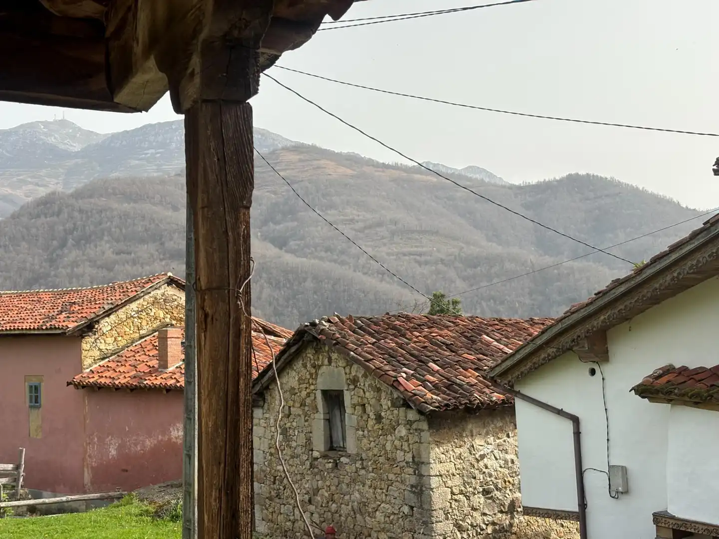 Vista exterior de Finca rústica en venta en Quirós con Terraza y Balcón