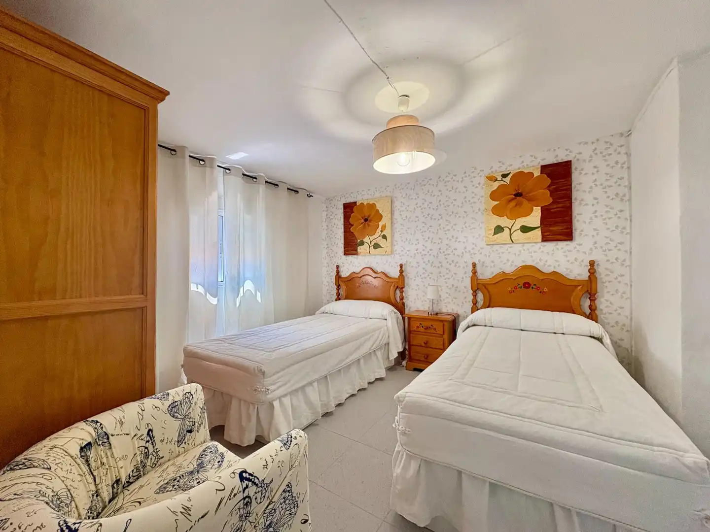 Dormitori de Casa adosada en venda en Ardales amb Jardí privat, Terrassa i Moblat