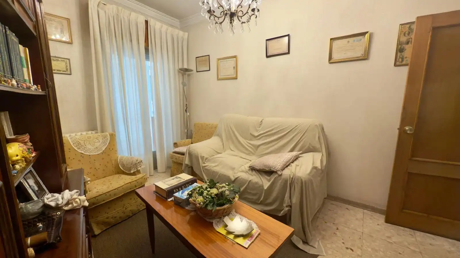 Living room of Flat for sale in Ourense Capital   with Heating, Storage room and Furnished