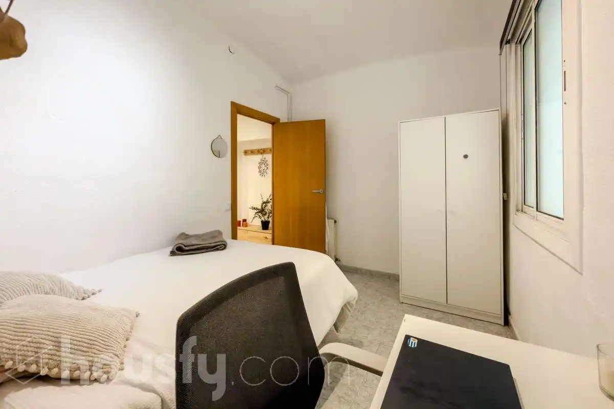 Habitación de Planta baja en venta en Barcelona con Aire acondicionado, Calefacción y Amueblado