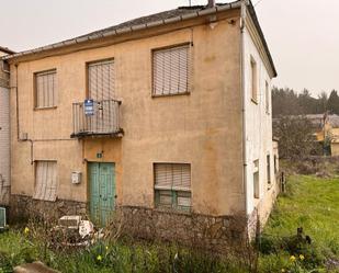 Exterior view of Country house for sale in Arganza