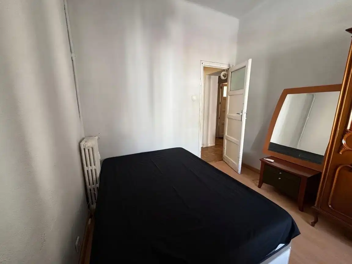 Bedroom of Flat for rent in Madrid