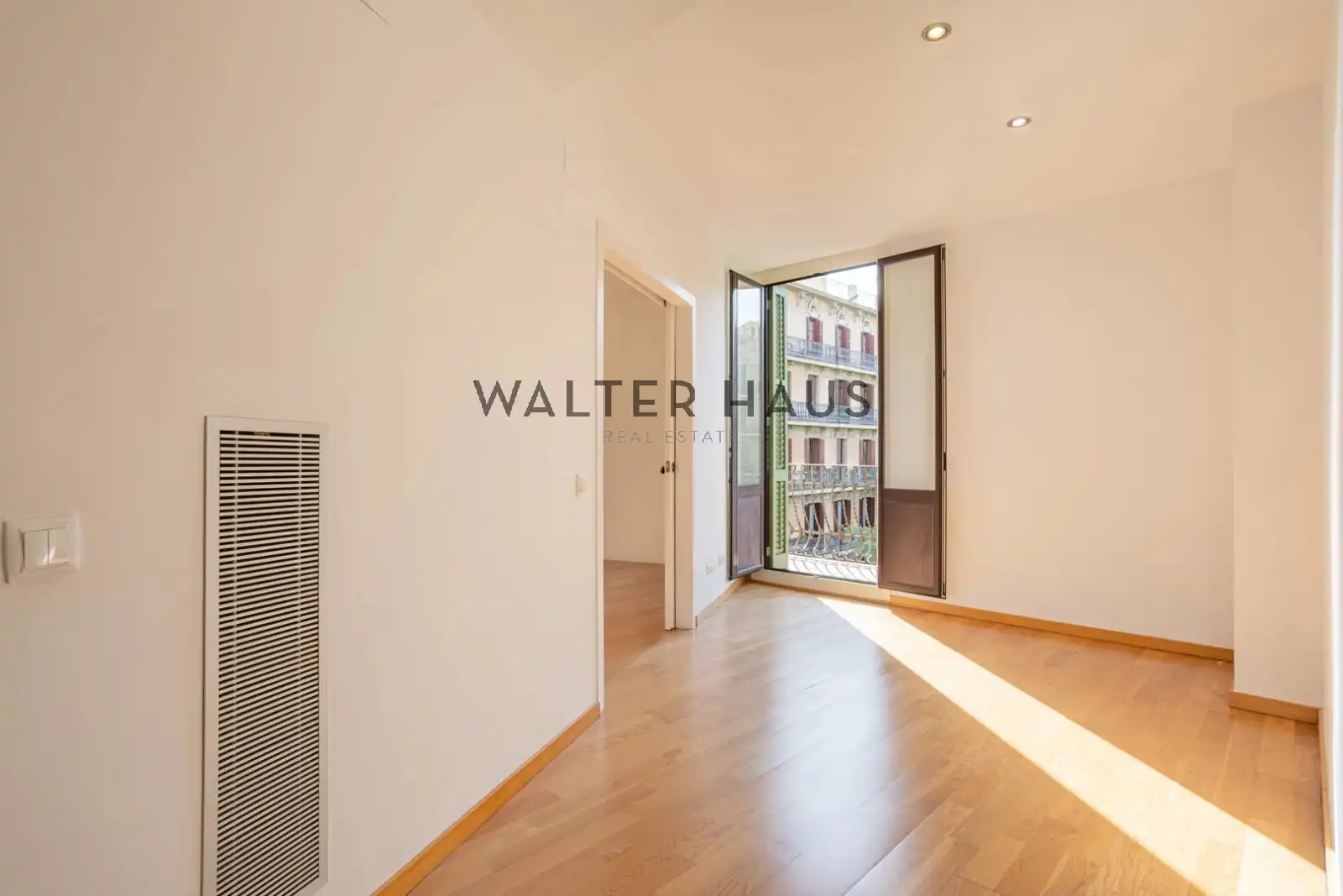 Wohnung mit Balkon zum Verkauf in Carrer d'Aribau