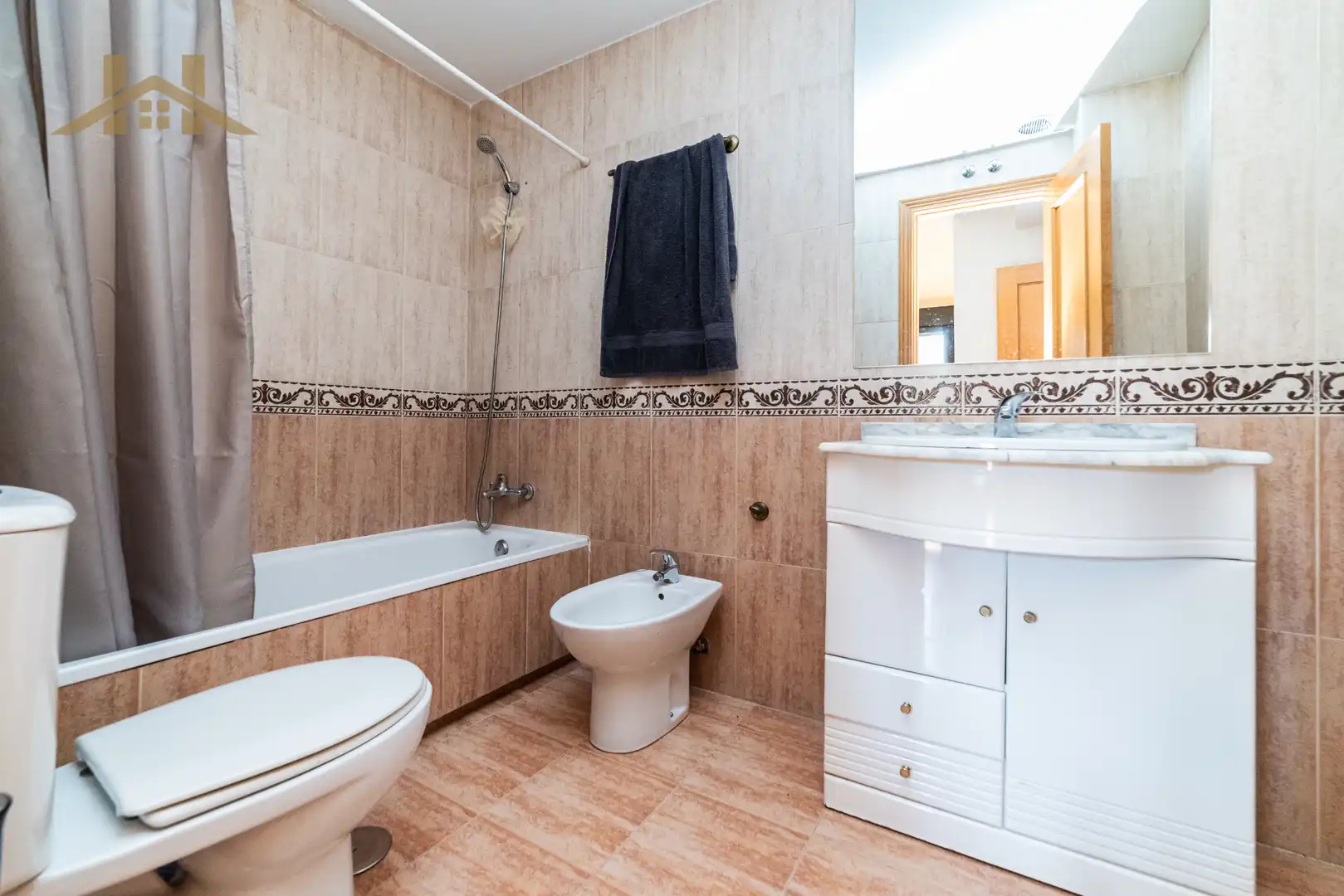 Bathroom of Flat for sale in Pinto  with Air Conditioner, Heating and Terrace
