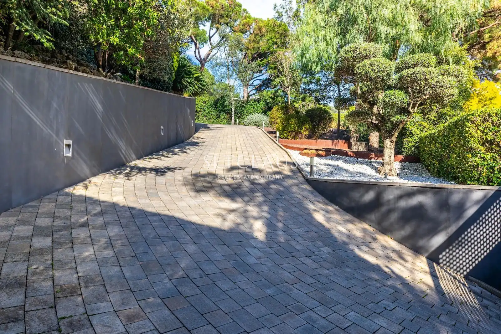 Vista exterior de Casa o xalet en venda en Premià de Dalt amb Aire condicionat, Calefacció i Jardí privat