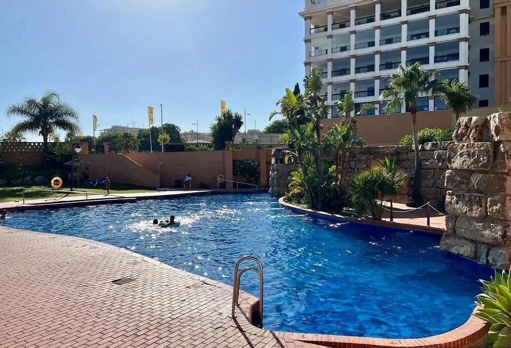 Piscina de Pis en venda en Marbella amb Aire condicionat, Calefacció i Parquet