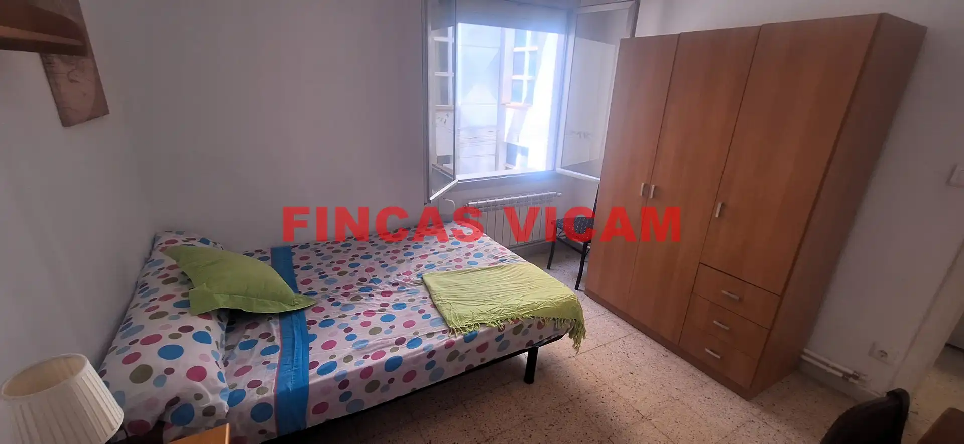 Habitación de Piso de alquiler en Huesca con Aire acondicionado, Calefacción y Amueblado