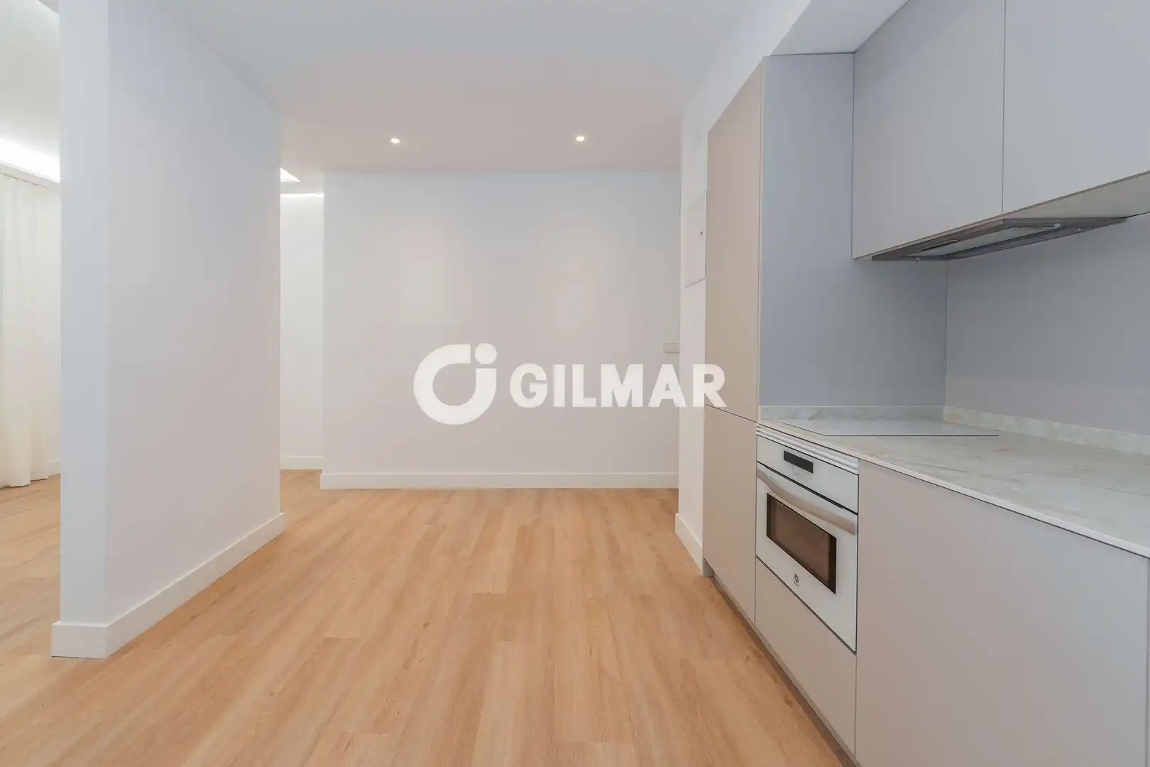 Habitación de Piso en venta en Madrid con Calefacción y Amueblado