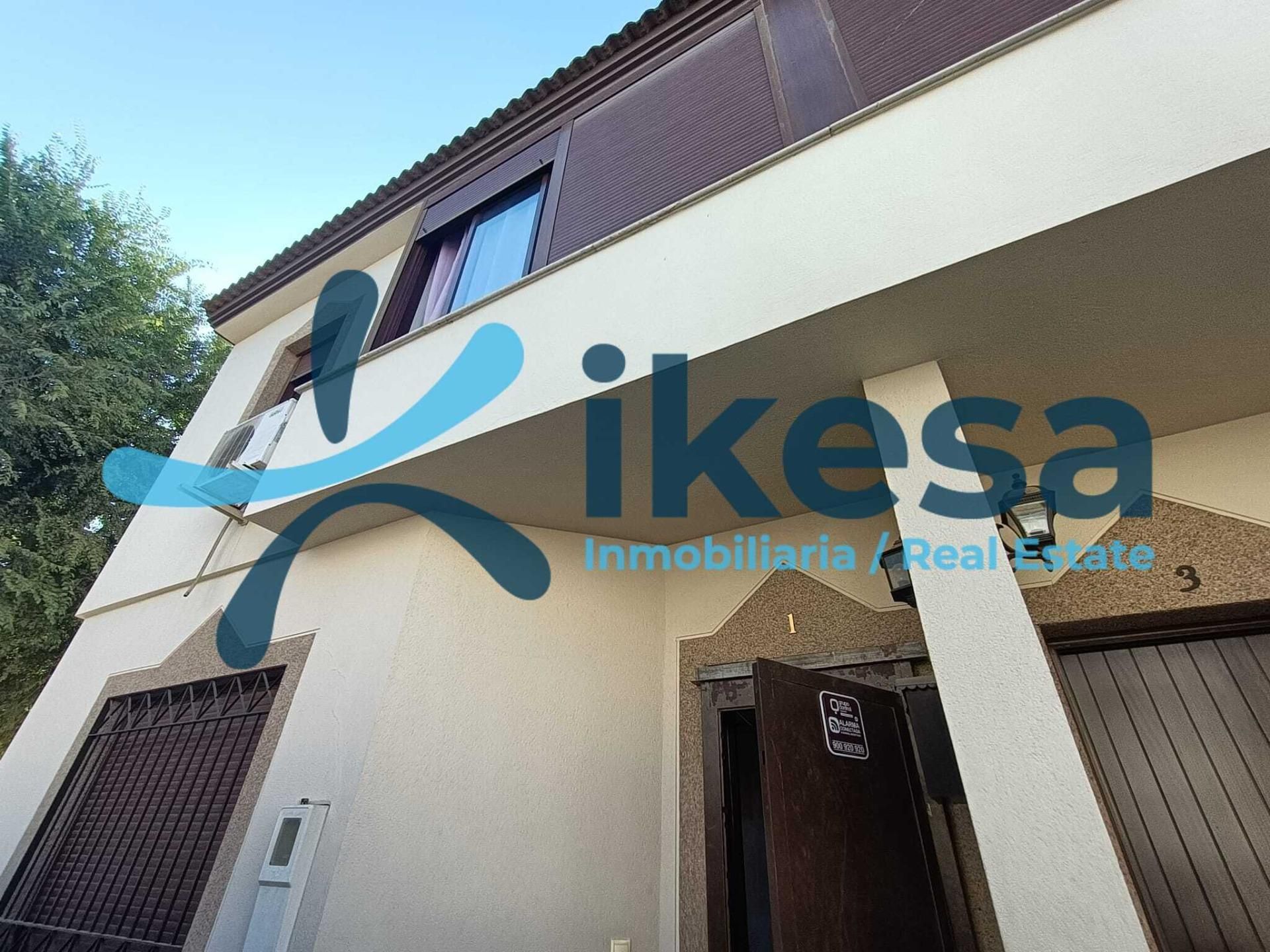 Vista exterior de Casa adosada en venda en Guillena