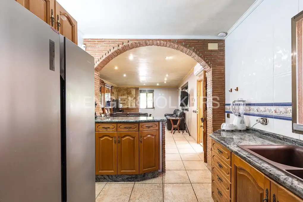 Cocina de Casa o chalet en venta en Sagunto / Sagunt con Aire acondicionado, Calefacción y Jardín privado