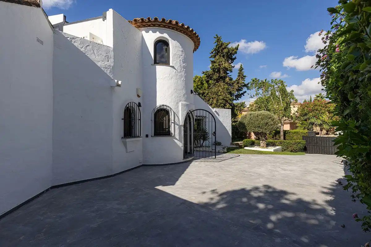 Vista exterior de Casa o xalet en venda en Marbella Centro