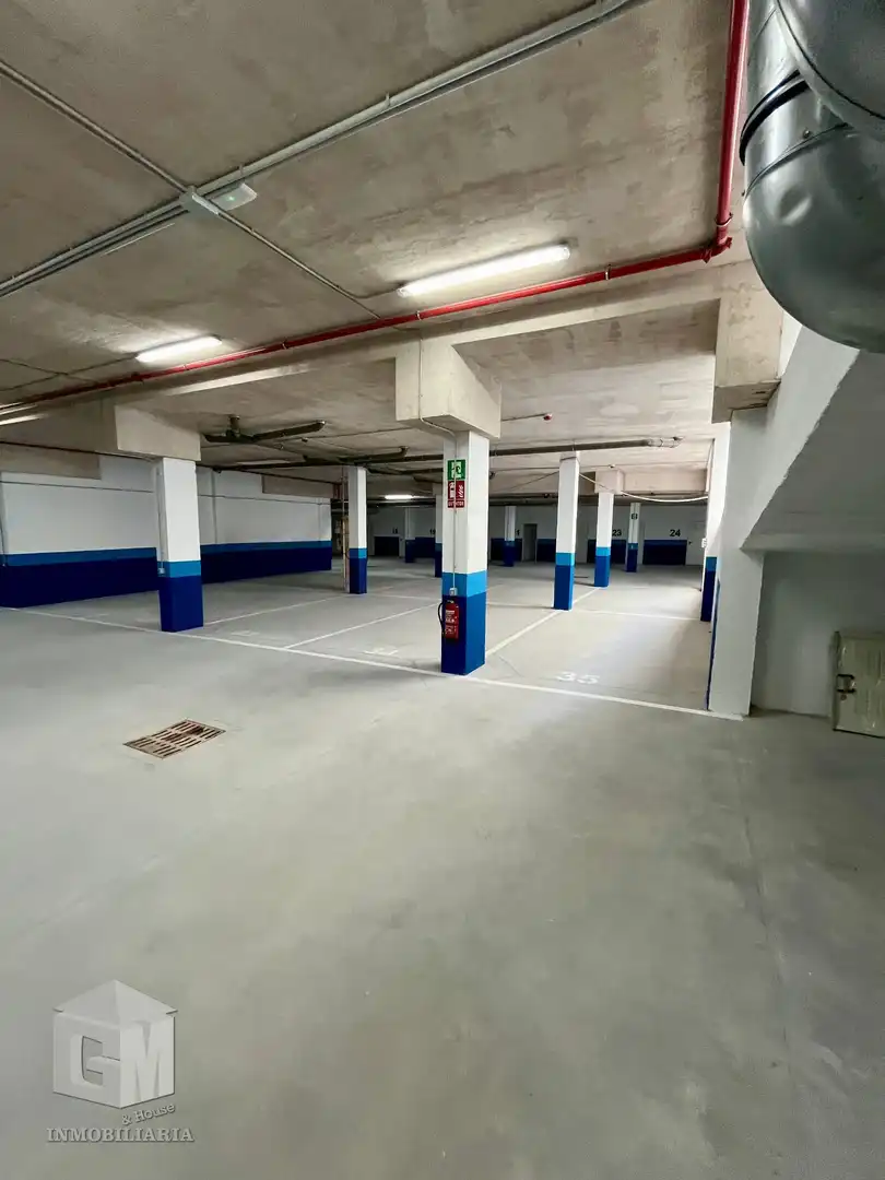 Parking de Apartamento en venta en Tarifa con Aire acondicionado, Calefacción y Trastero