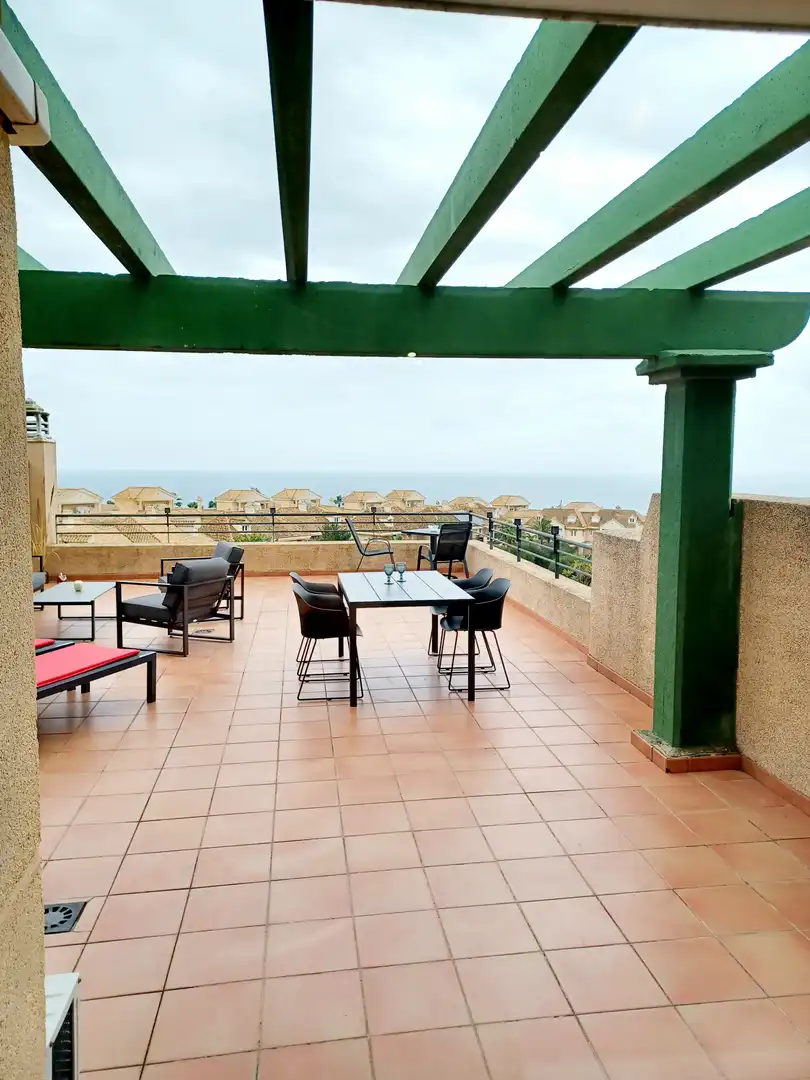 Apartamento con piscina en venta en La Alcaidesa, imagen 6