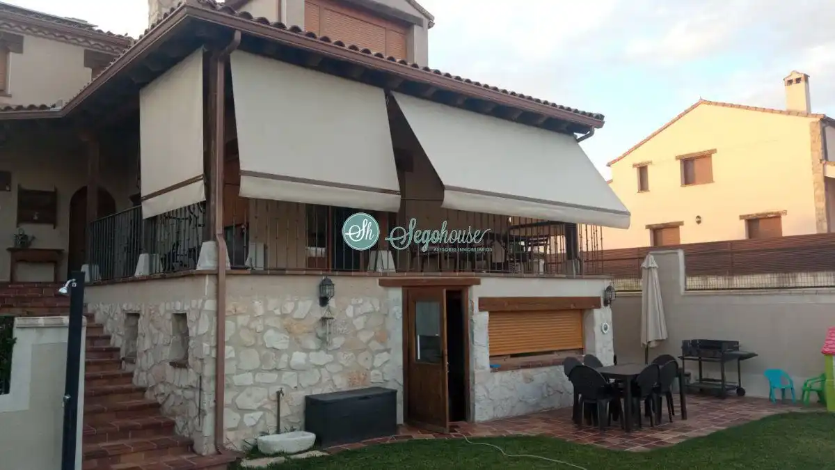 Xalet en venda a La Lastrilla, imagen 16