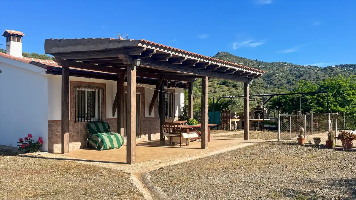 Terrassa de Finca rústica en venda en Málaga amb Aire condicionat, Traster i Piscina
