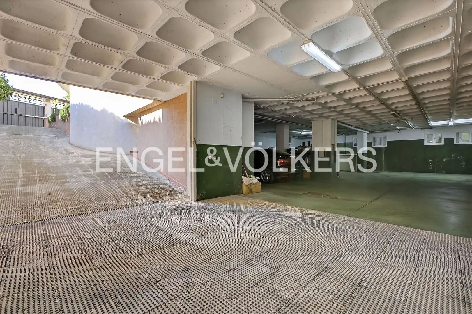 Houses for sale in Dos Hermanas  with Air Conditioner, Heating and Private garden