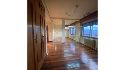 Foto 3 de Piso en venta en Gran Via, Logroño