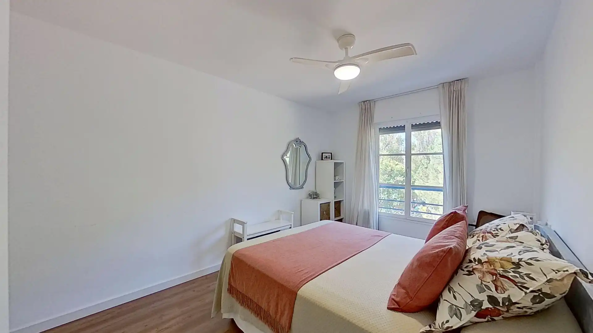 Habitación de Piso en venta en Málaga con Aire acondicionado, Terraza y Amueblado