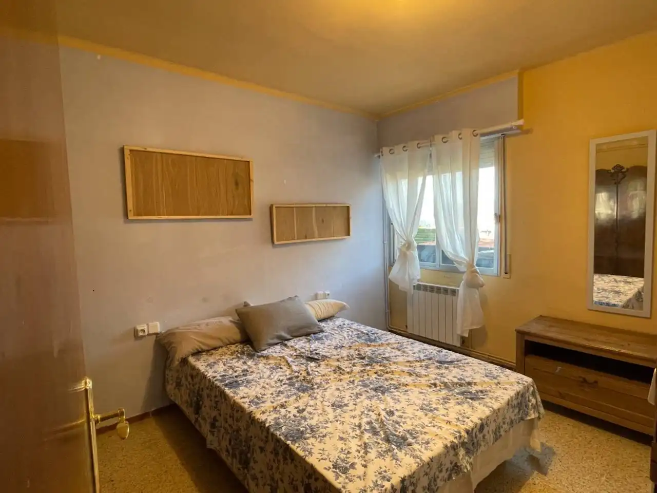 Bedroom of Flat for sale in Sant Joan Les Fonts  with Heating, Terrace and Storage room