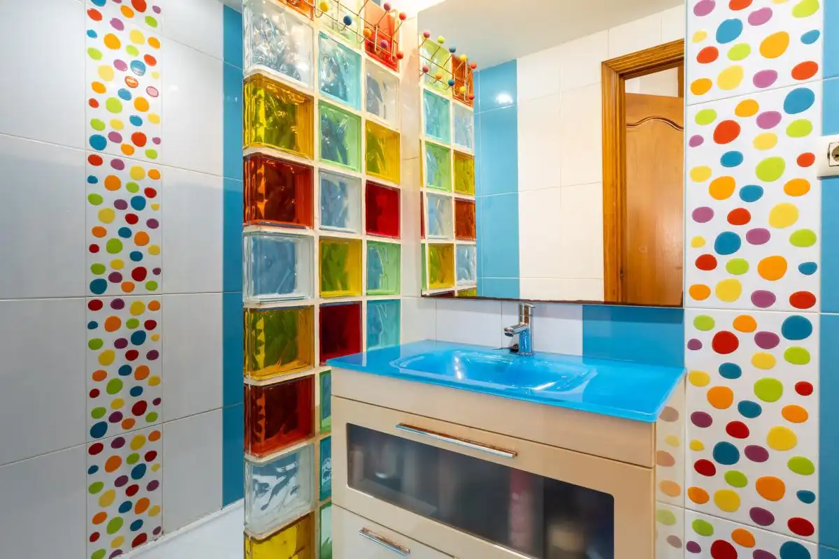 Bathroom of Flat for sale in Valencia  with Air Conditioner, Heating and Private garden