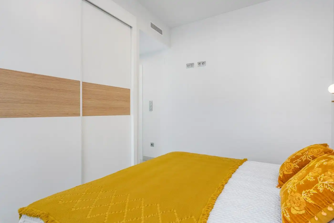 Bedroom of Houses for sale in San Bartolomé  with Swimming Pool and Community pool