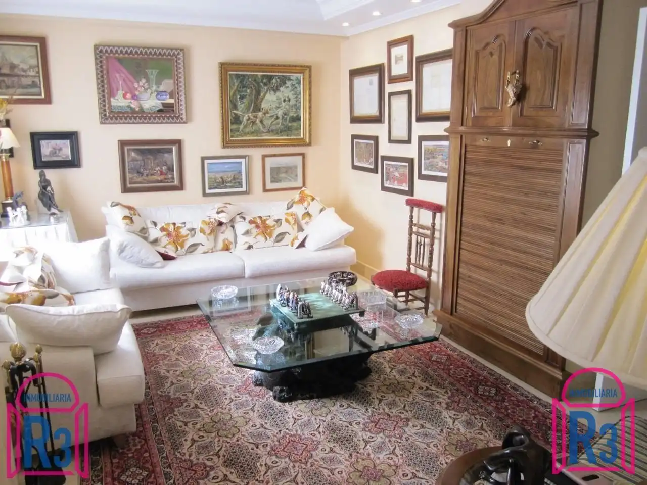 Sala de estar de Casa o chalet en venta en León Capital  con Calefacción