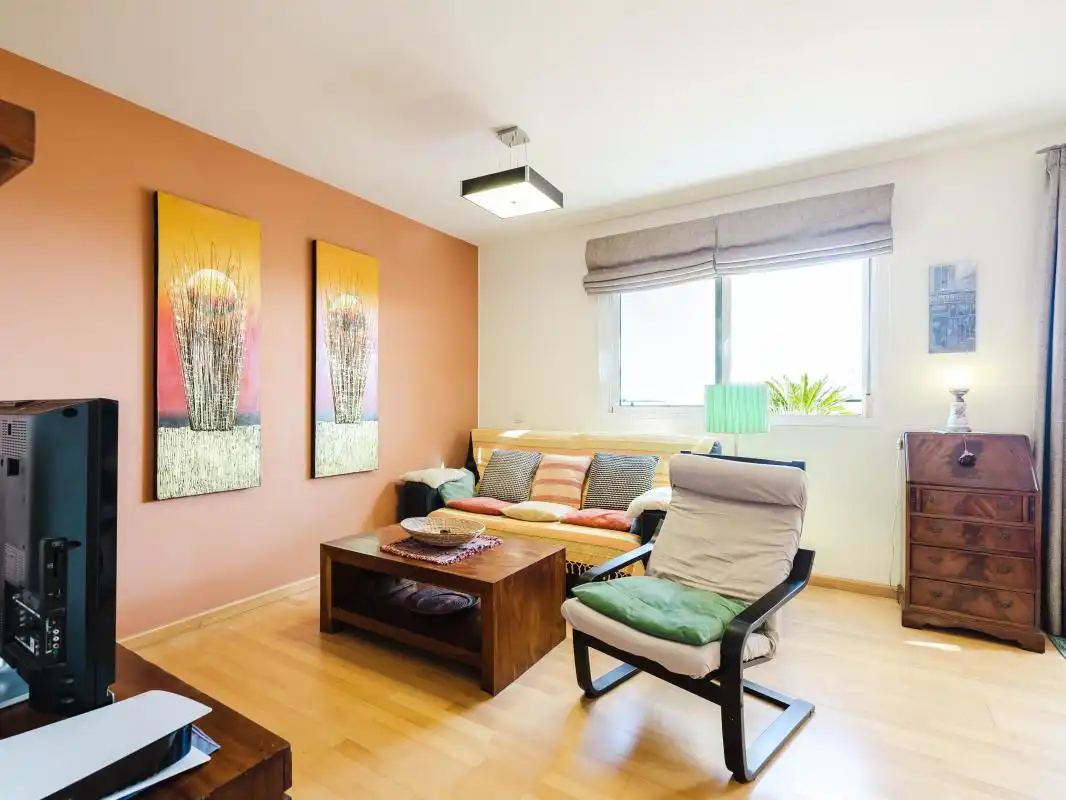Sala de estar de Ático en venta en Torremolinos con Aire acondicionado, Calefacción y Jardín privado