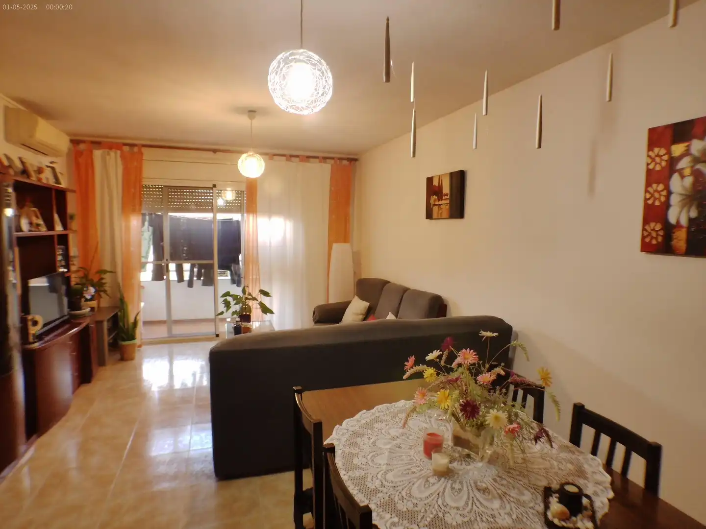 Sala de estar de Piso en venta en Móra d'Ebre con Aire acondicionado, Calefacción y Terraza