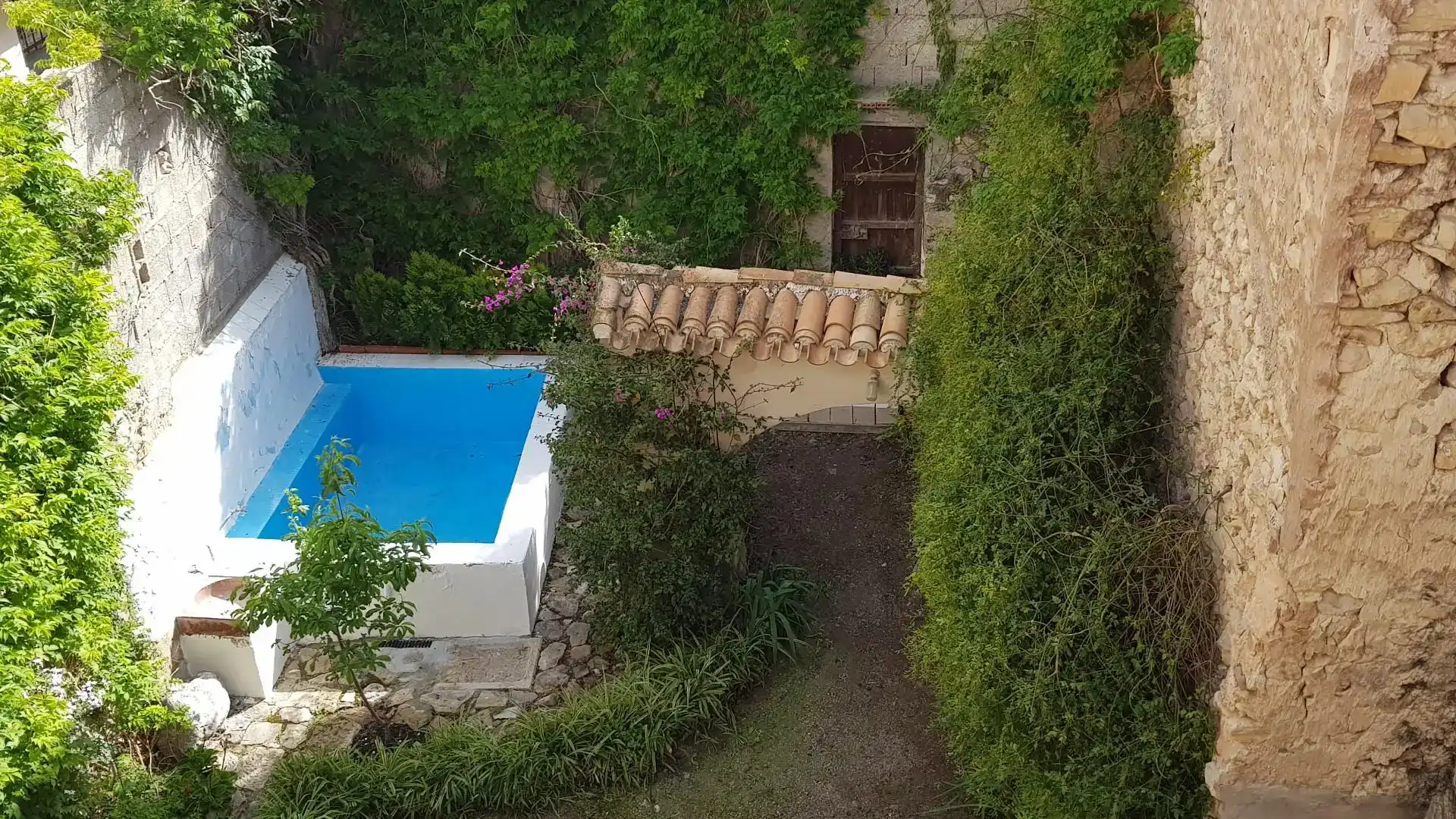 Piscina de Casa adosada en venda en Sella amb Jardí privat, Traster i Piscina